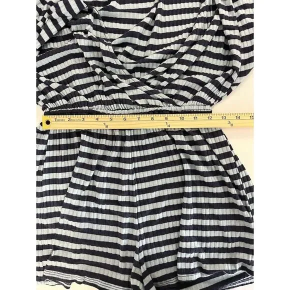 Urban Outfitters Ribbed Knit Surplice Romper Light Blue Striped‎ Summer Beach M - Picture 9 of 12